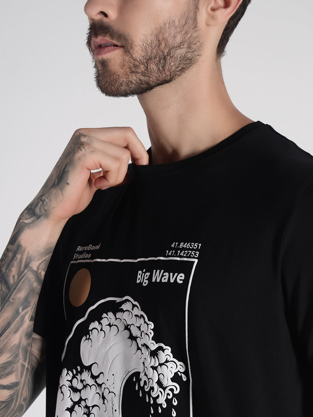 Rarebond's Hokkaido Black Half Sleeve Comfort Fit T-shirt