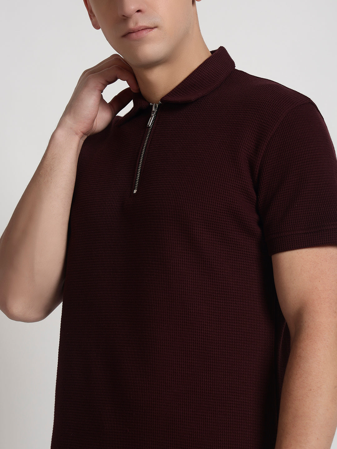 Rarebond Sentinel Men's Wine Textured Zip-Up Half Sleeves Polo T-Shirt